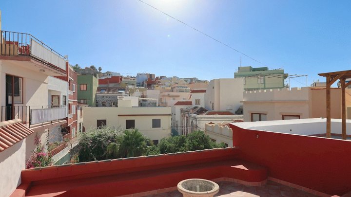 Großes kanarisches Stadthaus mit Meerblick in Tazacorte Altstadt