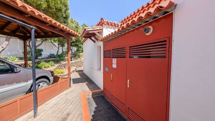 Kanarische Villa mit Gartenanlage in hervoragender Lage 