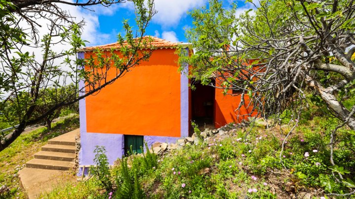Landhaus mit schönem Grundstück in Las Tricias