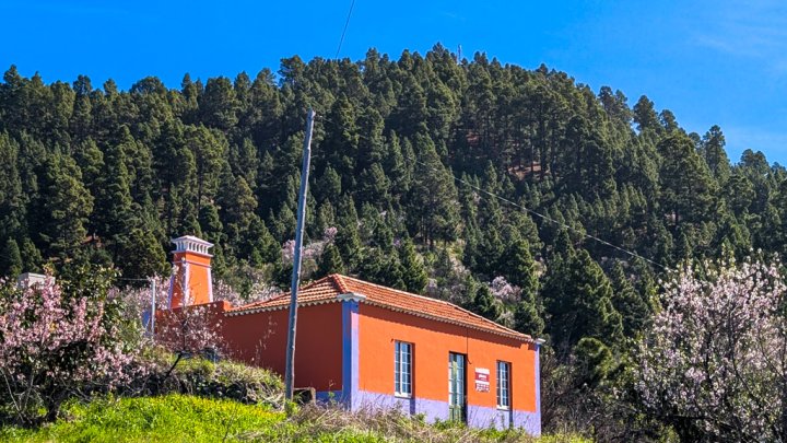 Landhaus mit schönem Grundstück in Las Tricias