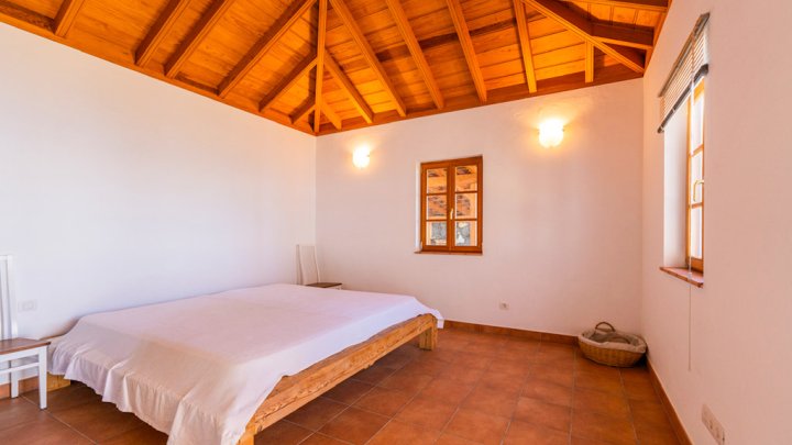 Neuwertige Villa in Top-Lage mit Meerblick in Tijarafe