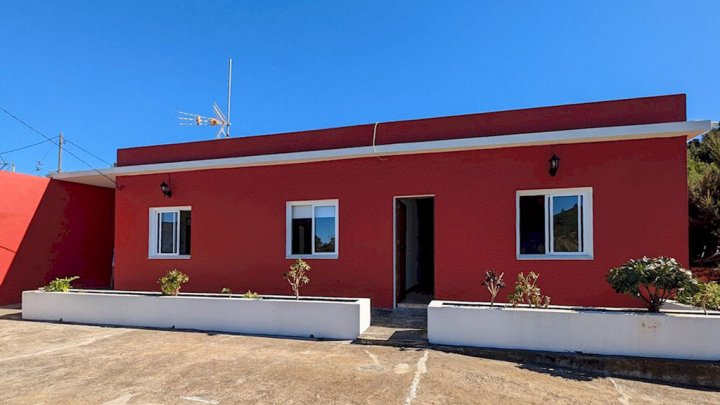 Landhaus mit großem Grundstück in Garafia