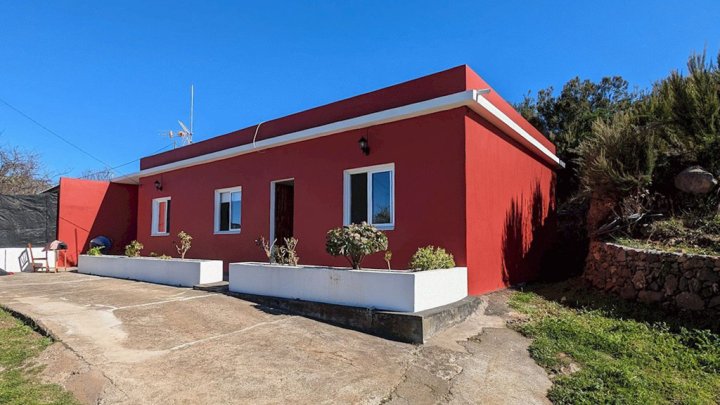 Landhaus mit großem Grundstück in Garafia