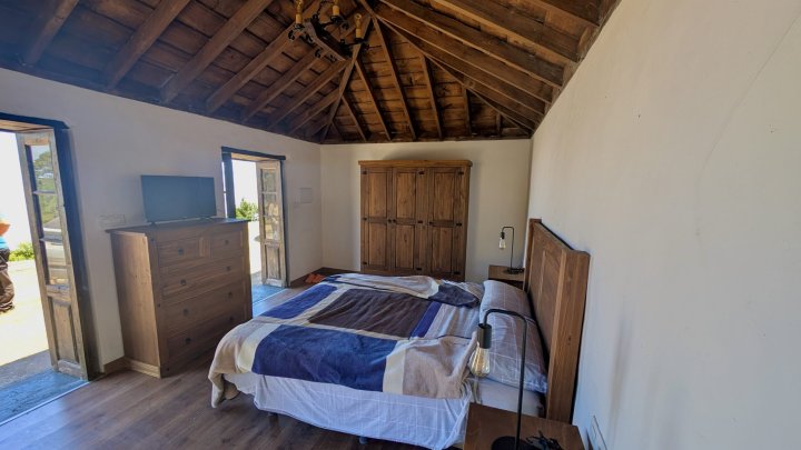 Country Estate with Guest House and Stunning Natural Surroundings in Garafía