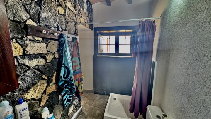 Country Estate with Guest House and Stunning Natural Surroundings in Garafía