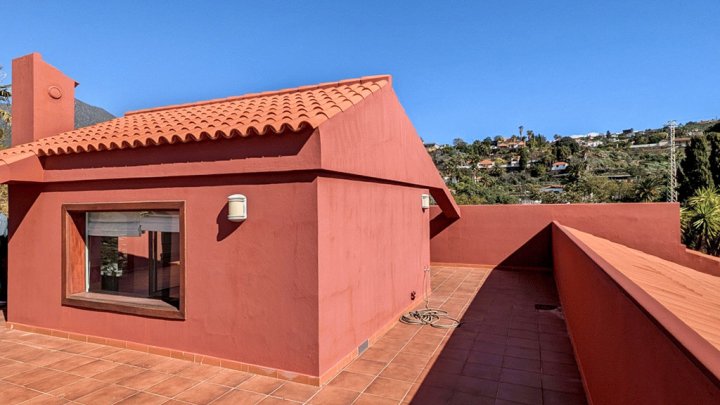 Landhaus mit Meerblick und Gäste-Studio in begehrter Wohnlage von El Paso