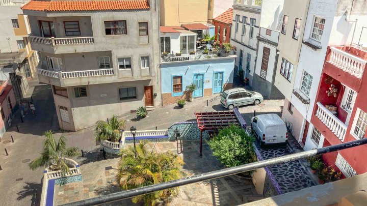 Stadthaus mit Terasse und Meerblick in Tazacorte-Altstadt
