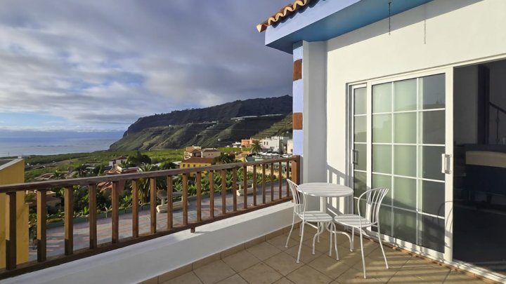 Altkanarisches Herrenhaus mit Meerblick im Herzen von Tazacorte