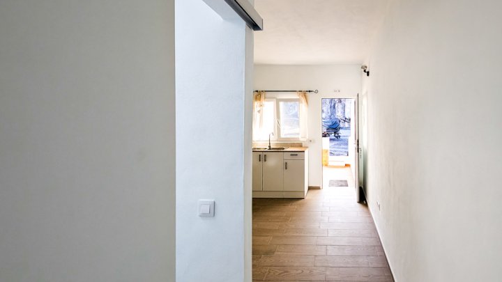 Stadthaus mit zwei Wohneinheiten mit Dachterrasse und Meerblick