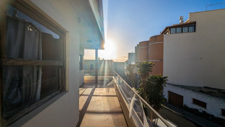 Townhouse with Rooftop Terrace and Rare Building Plot in Tazacorte