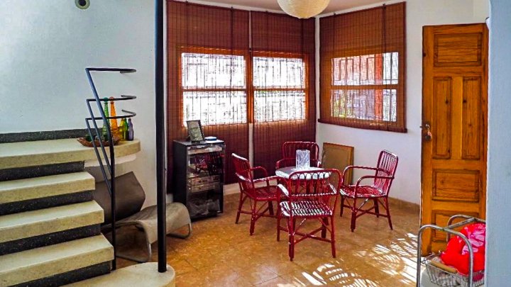 Townhouse with Rooftop Terrace and Rare Building Plot in Tazacorte