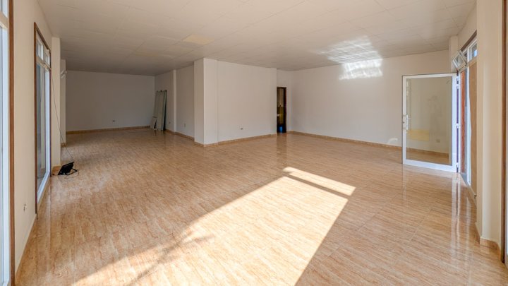 Retail Premises in a Prime Central Location in Tazacorte