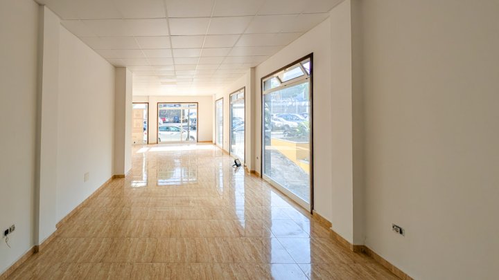 Retail Premises in a Prime Central Location in Tazacorte