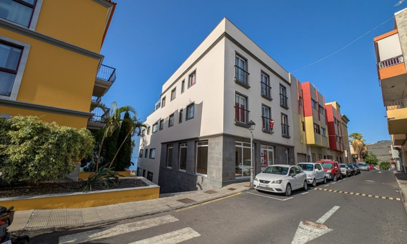 Retail Premises in a Prime Central Location in Tazacorte