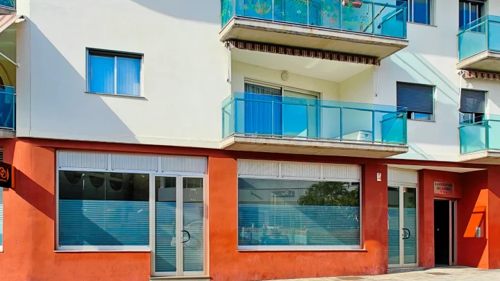 Well-Maintained Commercial Premises in a Visible Location in Tazacorte