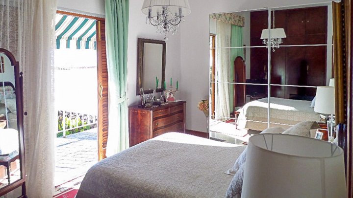Villa con Piscina, Vistas al Mar y Dos Viviendas en el Valle de Aridane