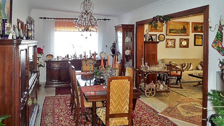 Villa con Piscina, Vistas al Mar y Dos Viviendas en el Valle de Aridane