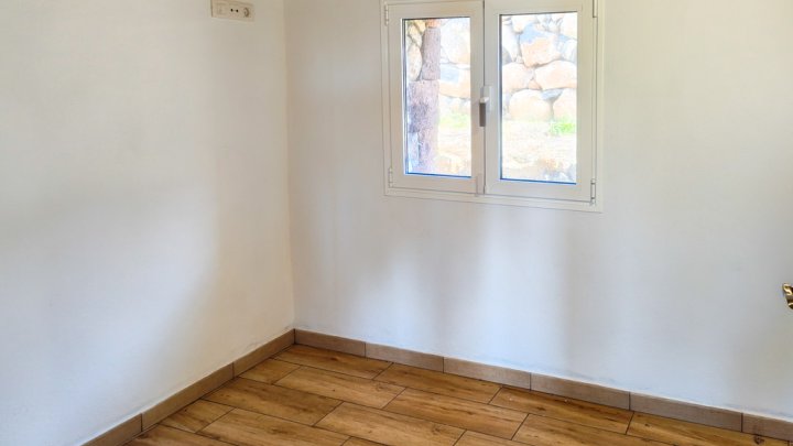 Casa Canaria con Tres Estudios y Múltiples Posibilidades en Tinizara