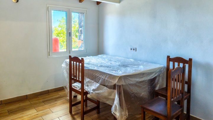Casa Canaria con Tres Estudios y Múltiples Posibilidades en Tinizara