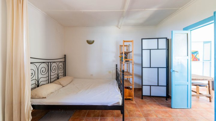 Canarian Estate with Sea Views and Development Potential in La Punta