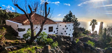 Kanarisches Anwesen mit Meerblick, Obstgarten und Ausbaupotenzial in La Punta auf La Palma.
