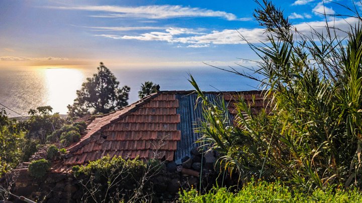 Canarian Estate with Sea Views and Development Potential in La Punta