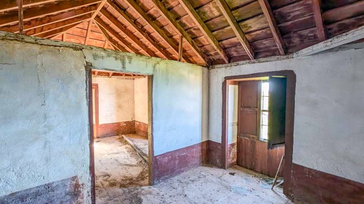 Canarian Property Ensemble with Sea Views and Large Plot in Garafía