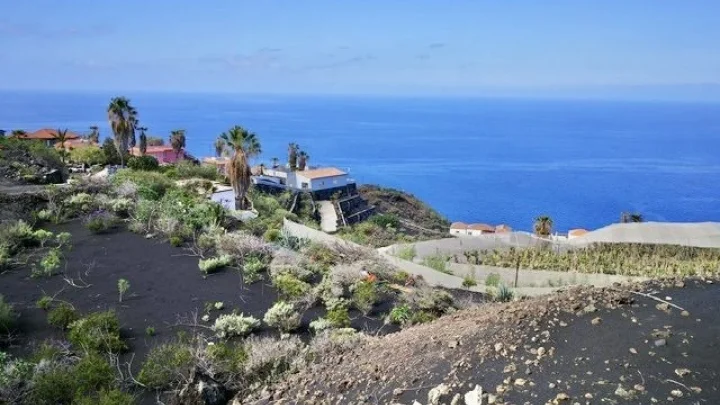 Zwei Grundstücke in sonniger Höhenlage oberhalb von Puerto Naos